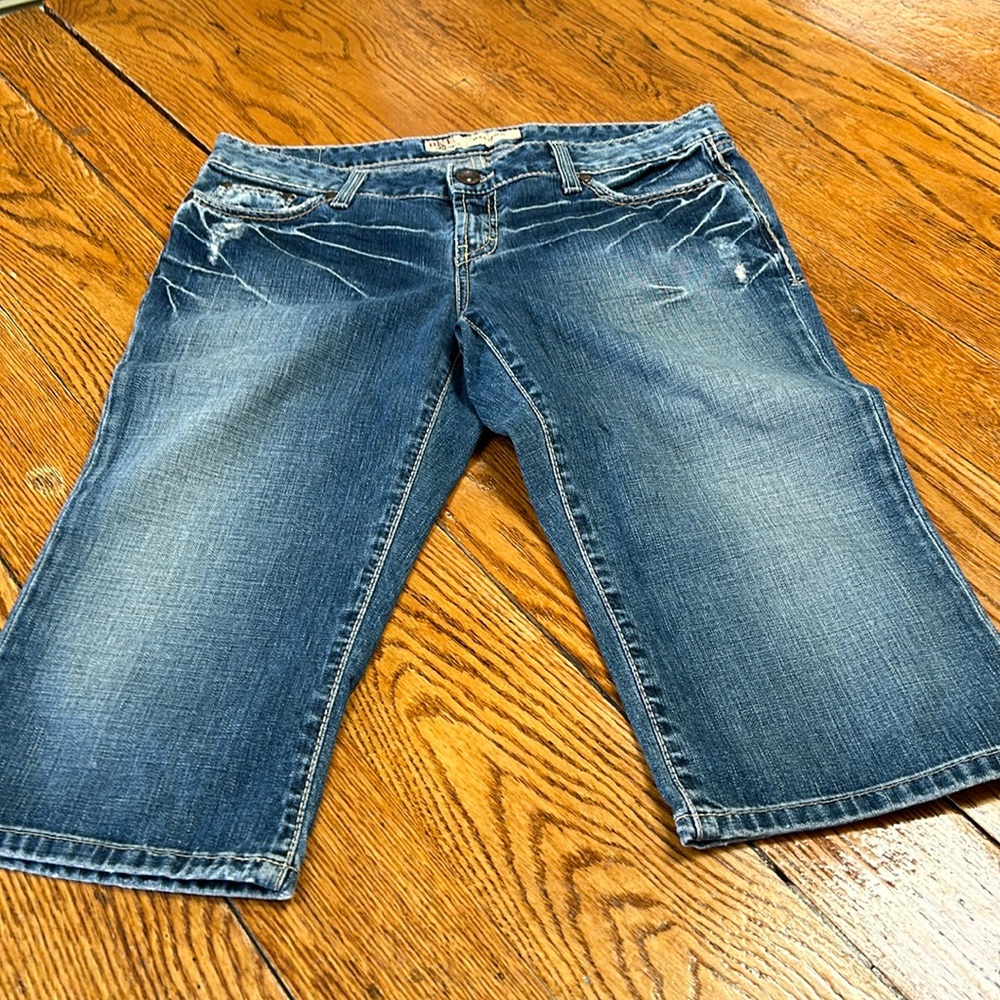 BKE Madison denim shorts. Waist 30. Great condition. Flap pockets.